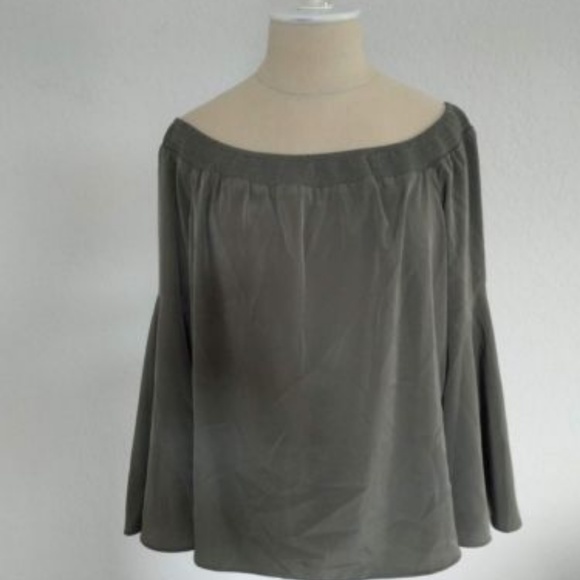 Bar III Womens Off-The-Shoulder Bell-Sleeve Top - Picture 4 of 5